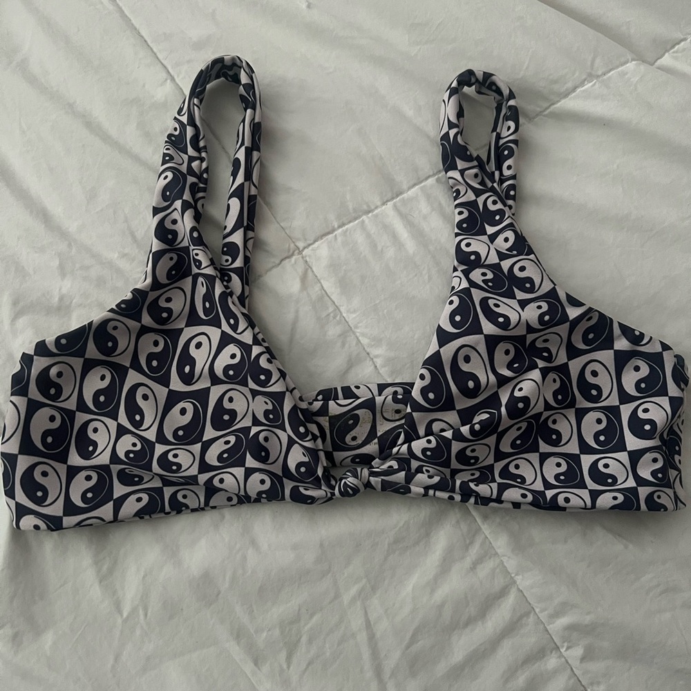 Skatie Penny top in Barbados size Large